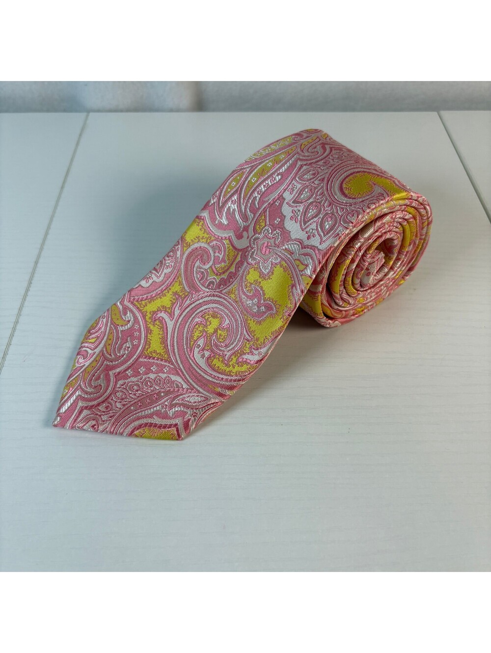 Linea Uomo Mens Necktie Pink Yellow Paisley Jacquard Microfiber Formal Tie